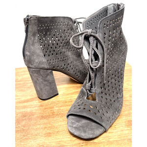 Grey Suede Chunky Heels Size 7 NWOB Perforated Lace Up Sandals Arturo Chiang